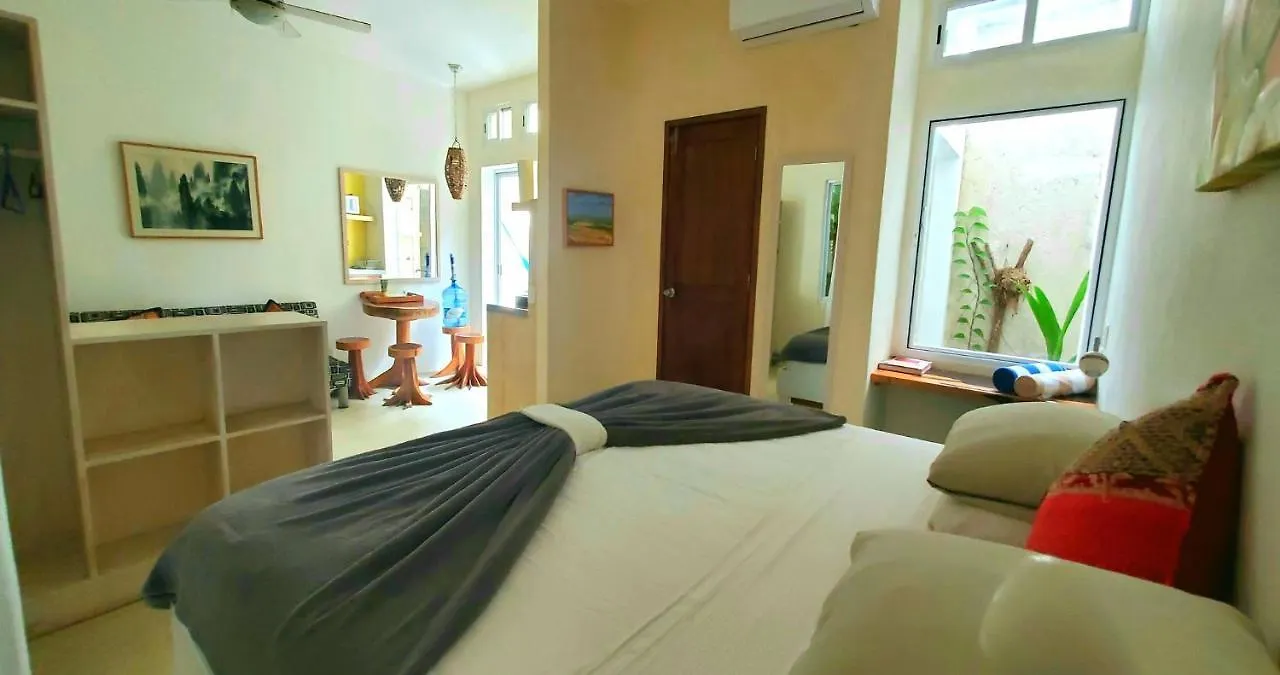 Layla Guesthouse Puerto Morelos Gasthof