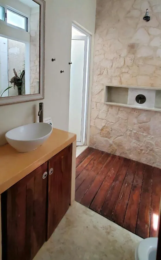 Layla Guesthouse Puerto Morelos