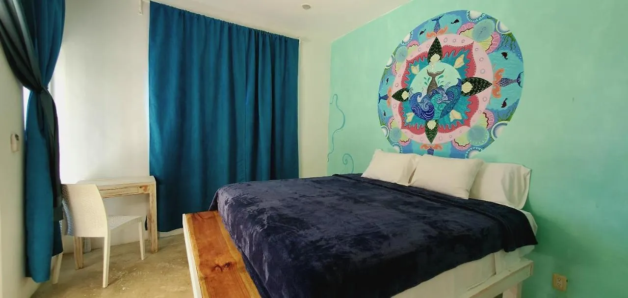 Layla Guesthouse Puerto Morelos