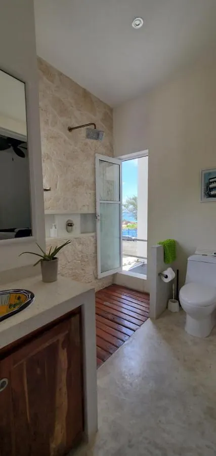Layla Guesthouse Puerto Morelos Mexico