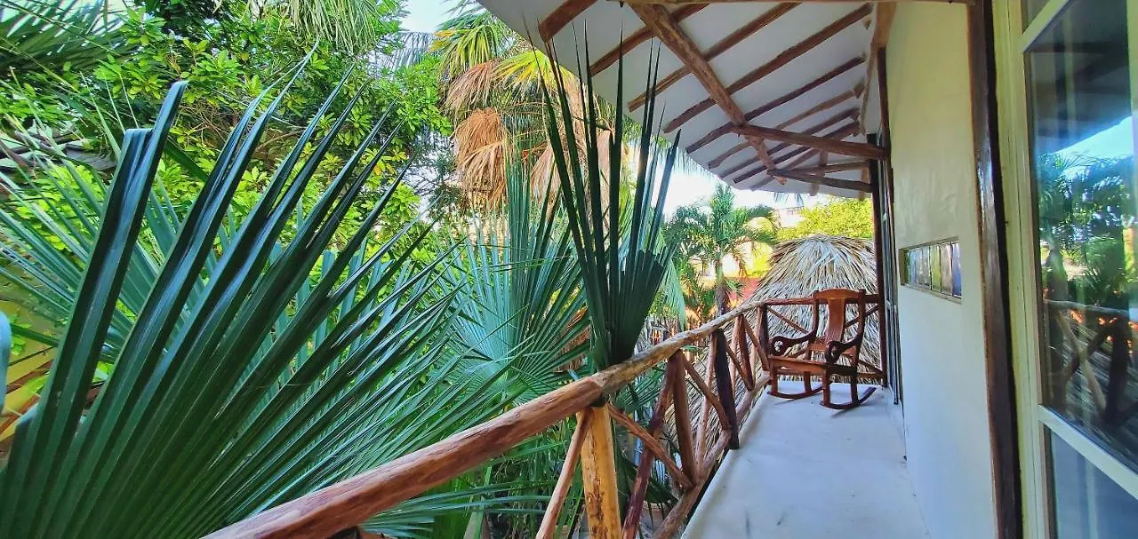 Layla Guesthouse Puerto Morelos Guest house
